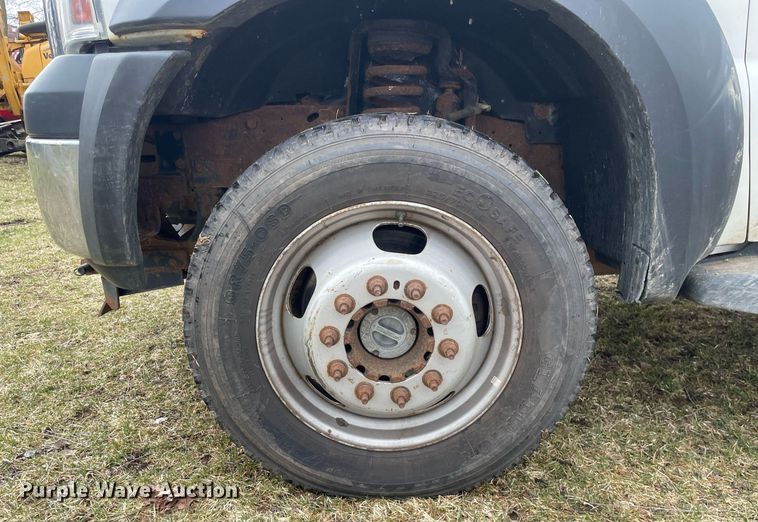 image for item LJ9595 2006 Ford F450 Super Duty XLT  flatbed truck