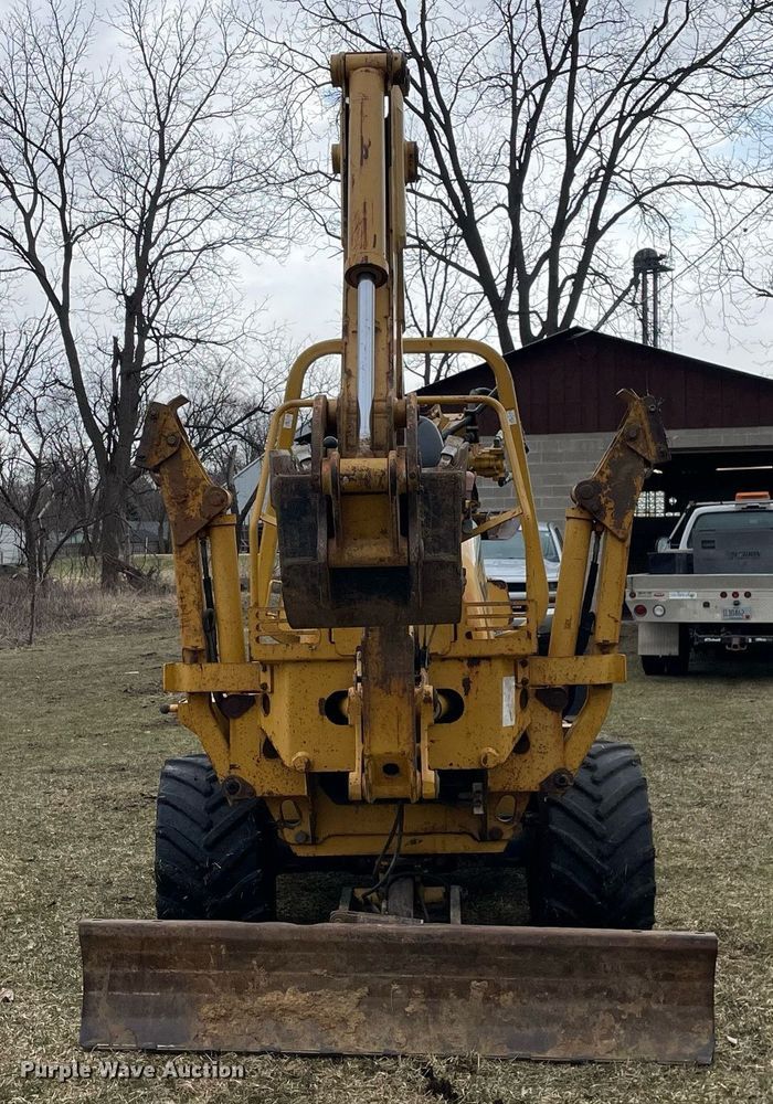 image for item LJ9596 2005 Vermeer RT650  cable plow