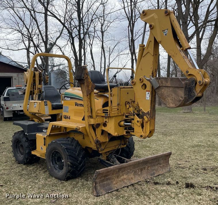 image for item LJ9596 2005 Vermeer RT650  cable plow