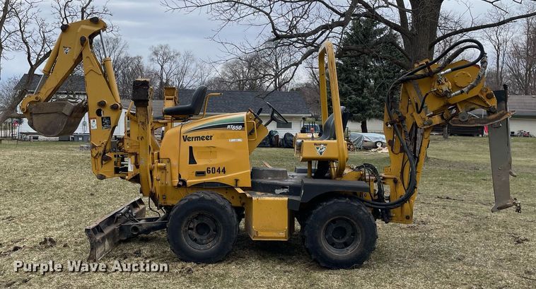 image for item LJ9596 2005 Vermeer RT650  cable plow