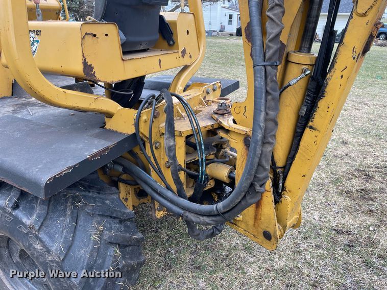 image for item LJ9596 2005 Vermeer RT650  cable plow