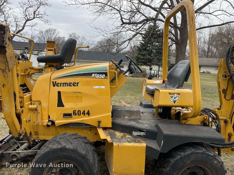 image for item LJ9596 2005 Vermeer RT650  cable plow