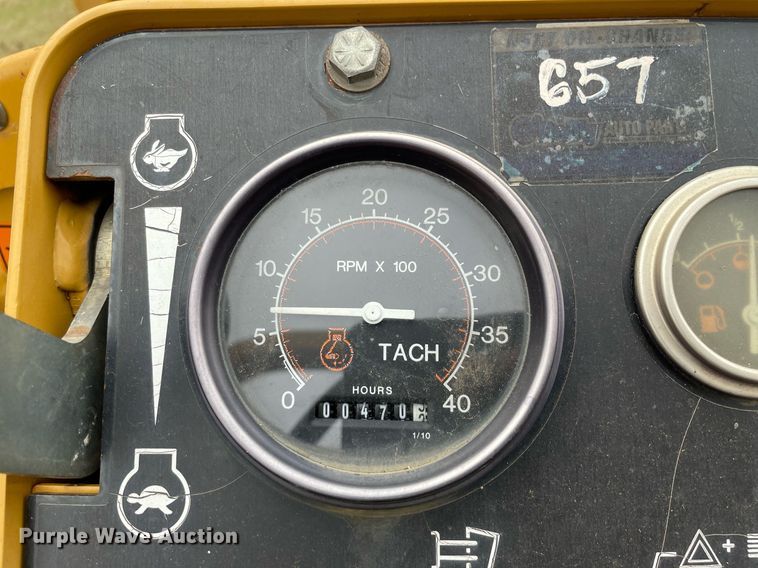 image for item LJ9596 2005 Vermeer RT650  cable plow