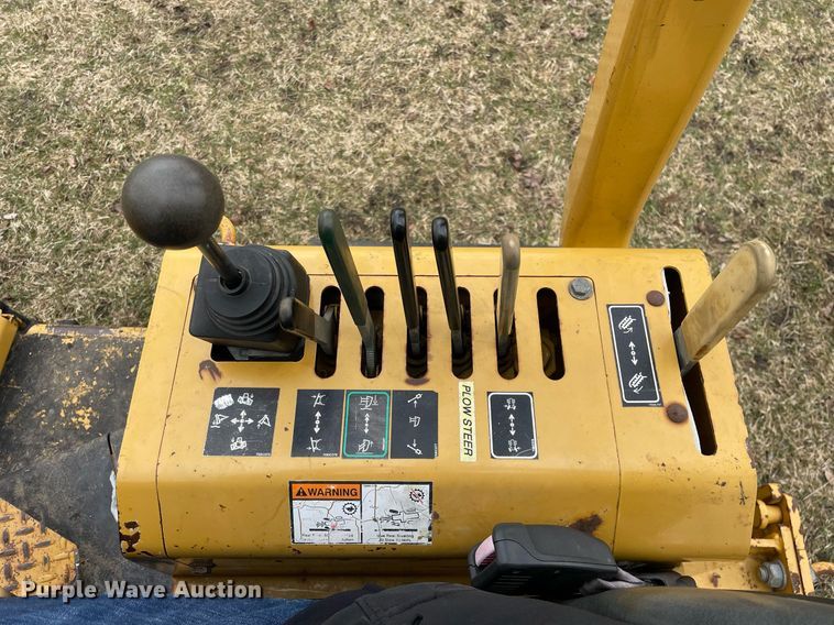 image for item LJ9596 2005 Vermeer RT650  cable plow