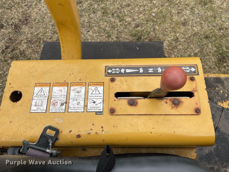 image for item LJ9596 2005 Vermeer RT650  cable plow