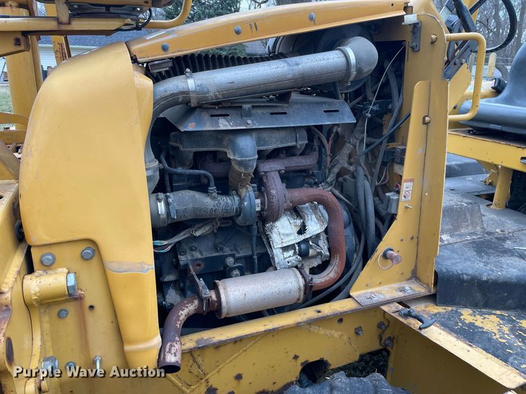 image for item LJ9596 2005 Vermeer RT650  cable plow