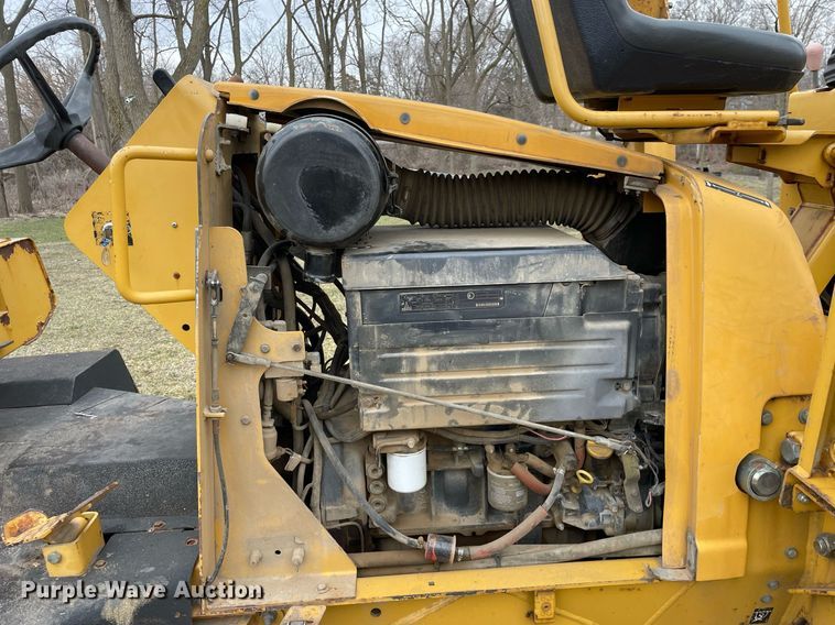 image for item LJ9596 2005 Vermeer RT650  cable plow