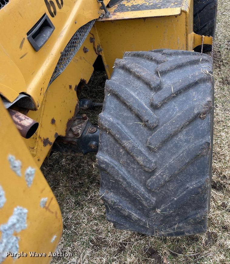 image for item LJ9596 2005 Vermeer RT650  cable plow