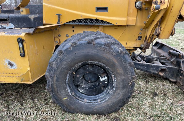 image for item LJ9596 2005 Vermeer RT650  cable plow