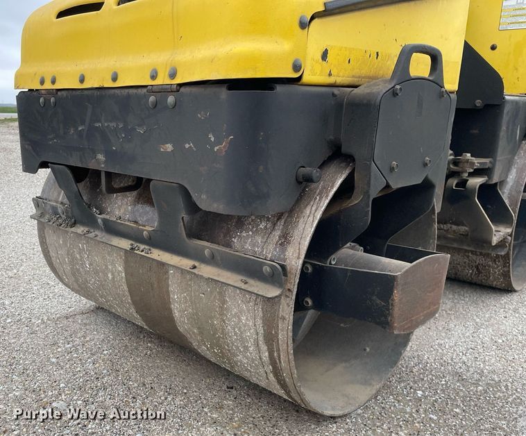 image for item LJ9605 2005 Wacker RD11A  double drum vibratory roller