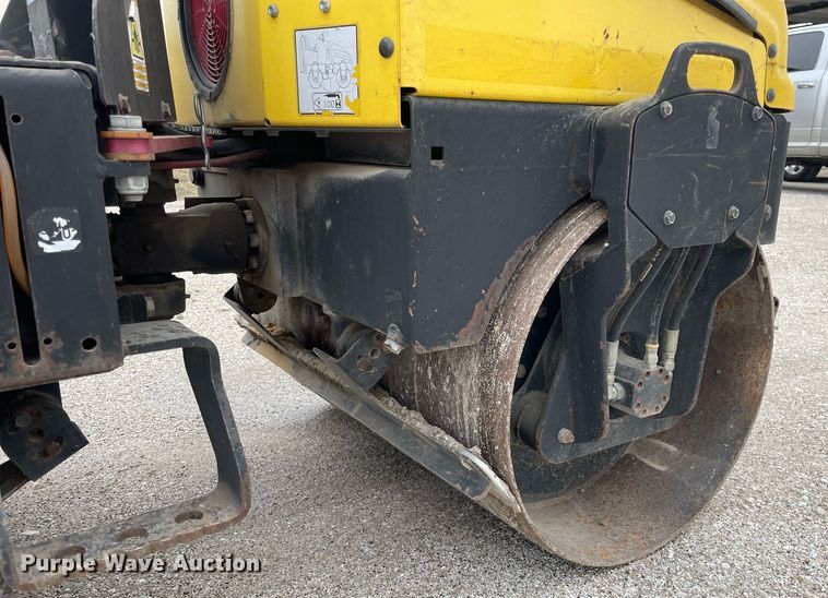 image for item LJ9605 2005 Wacker RD11A  double drum vibratory roller