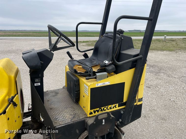 image for item LJ9605 2005 Wacker RD11A  double drum vibratory roller