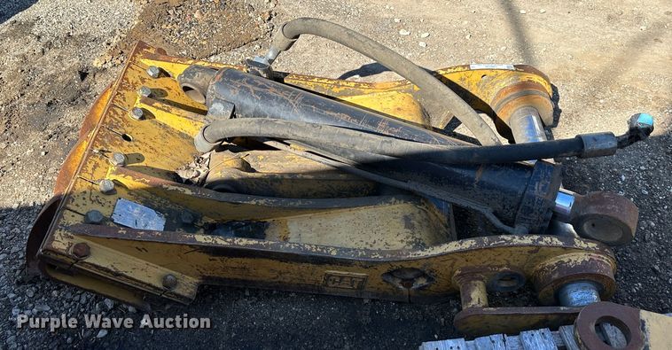 image for item LN9126 Caterpillar 330D  excavator thumb