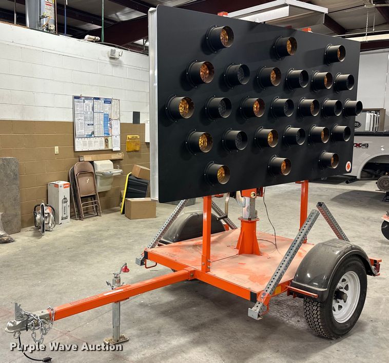 image for item LP9850 2017 Arrowmaster  arrow board trailer