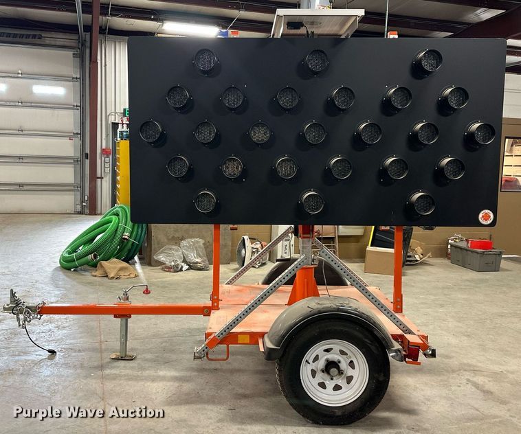 image for item LP9850 2017 Arrowmaster  arrow board trailer