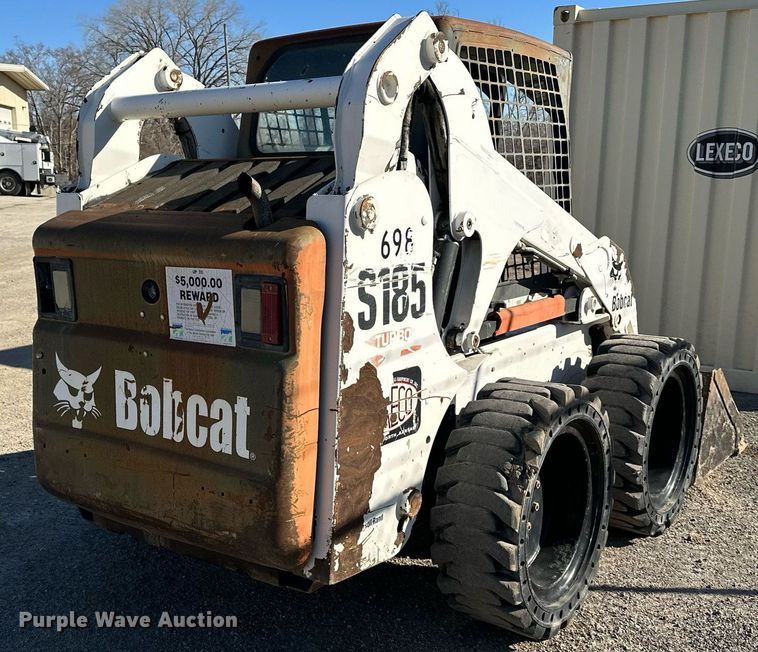 image for item LP9855 2002 Bobcat S185  skid steer loader