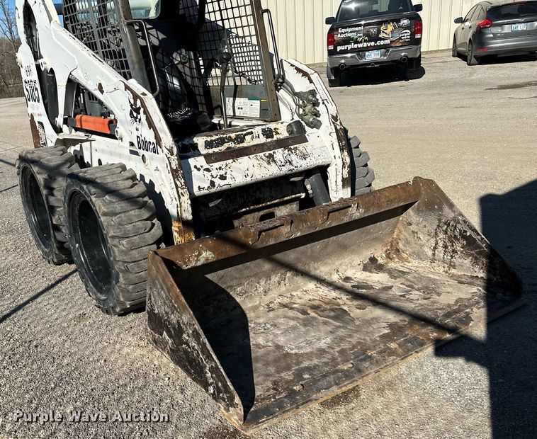 image for item LP9855 2002 Bobcat S185  skid steer loader