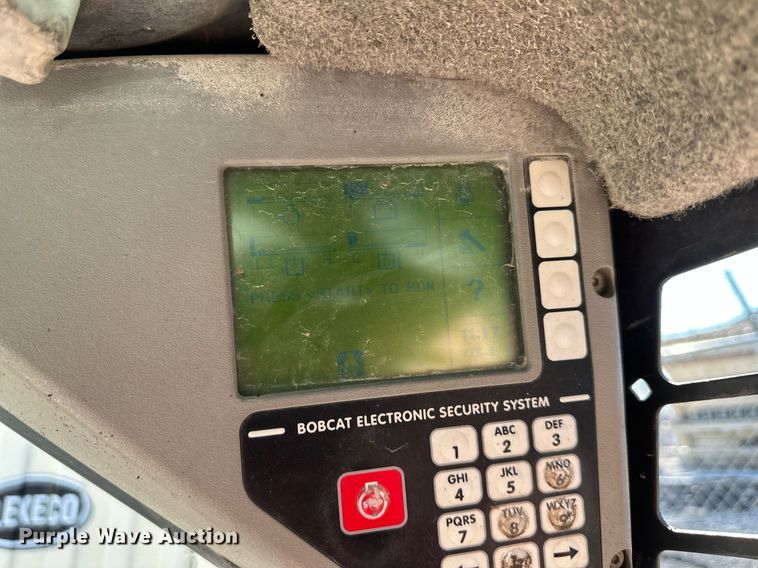 image for item LP9855 2002 Bobcat S185  skid steer loader