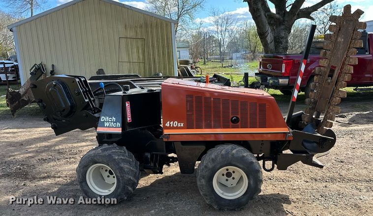image for item LR9563 2006 Ditch Witch 410SX  trencher