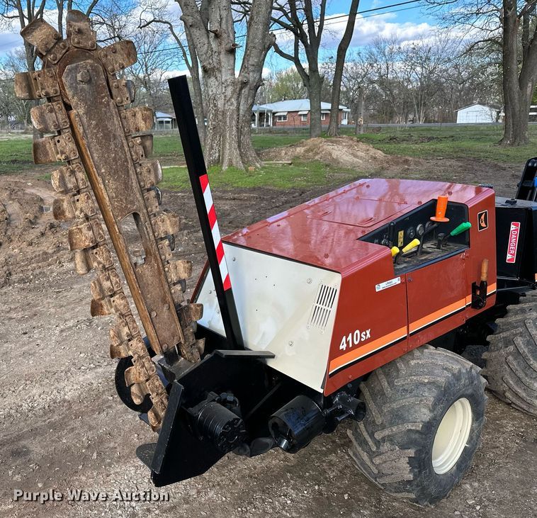 image for item LR9563 2006 Ditch Witch 410SX  trencher