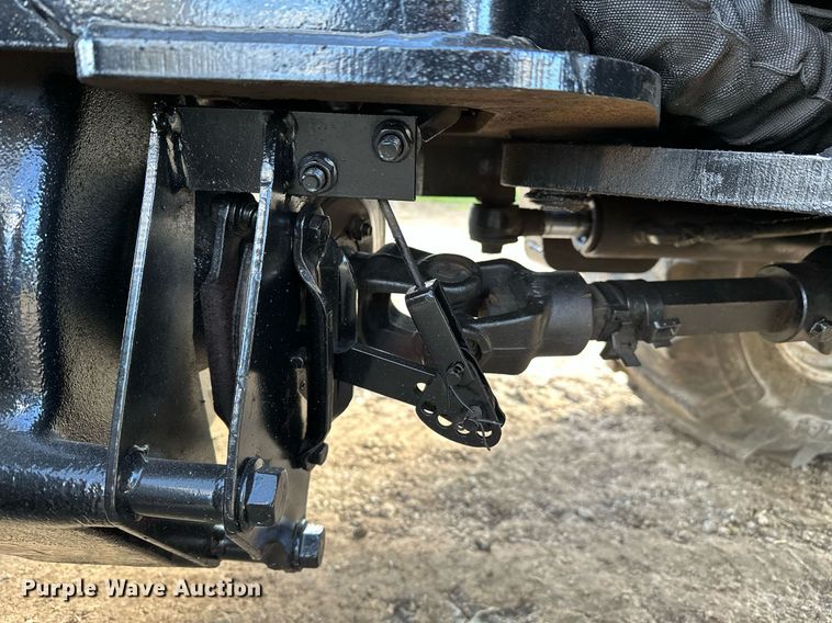 image for item LR9563 2006 Ditch Witch 410SX  trencher