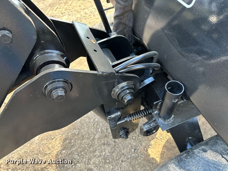 image for item LR9563 2006 Ditch Witch 410SX  trencher