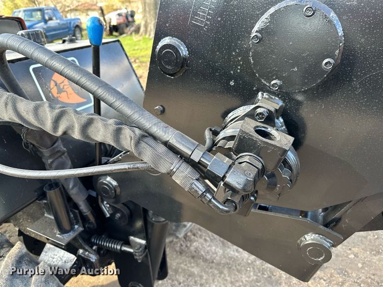 image for item LR9563 2006 Ditch Witch 410SX  trencher