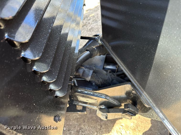 image for item LR9563 2006 Ditch Witch 410SX  trencher