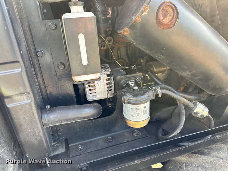 image for item LR9563 2006 Ditch Witch 410SX  trencher