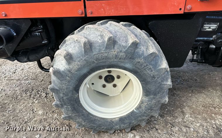 image for item LR9563 2006 Ditch Witch 410SX  trencher