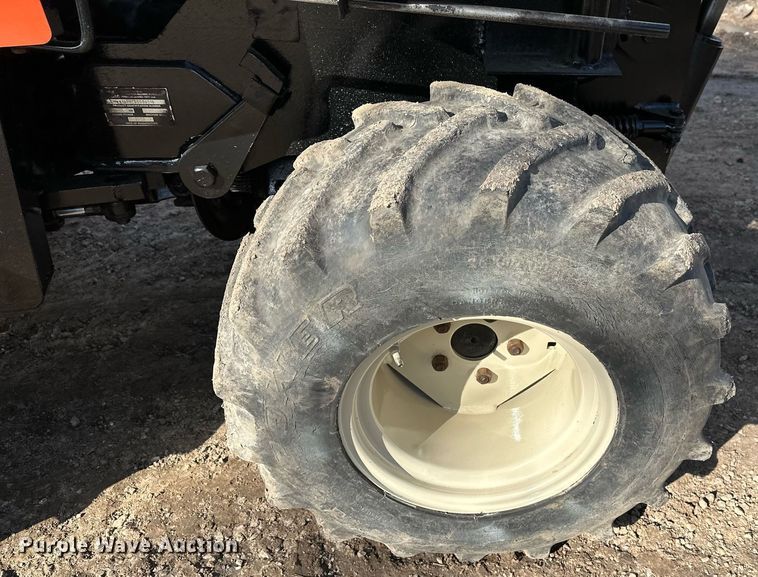 image for item LR9563 2006 Ditch Witch 410SX  trencher