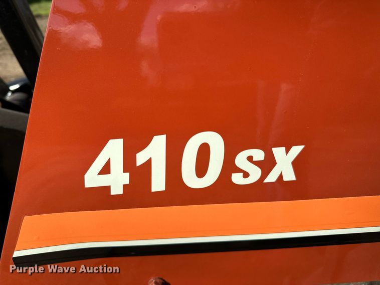 image for item LR9563 2006 Ditch Witch 410SX  trencher