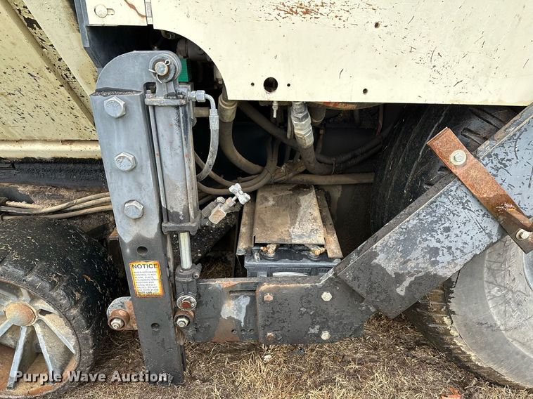 image for item LR9578 Ingersoll Rand PF-2181 Blaw-Knox  paver