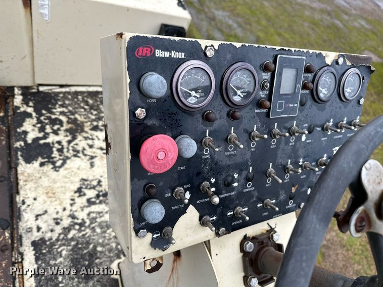 image for item LR9578 Ingersoll Rand PF-2181 Blaw-Knox  paver