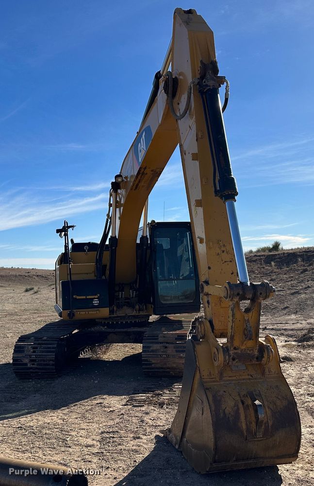 image for item LT9182 2015 Caterpillar 320ELRR  excavator