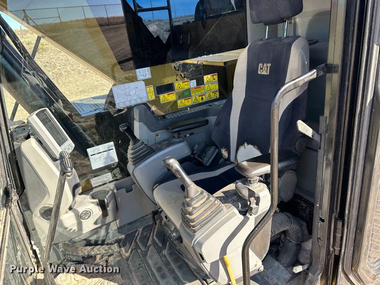 image for item LT9182 2015 Caterpillar 320ELRR  excavator