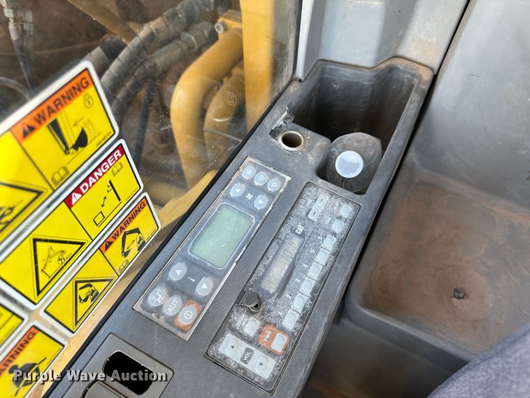 image for item LT9182 2015 Caterpillar 320ELRR  excavator