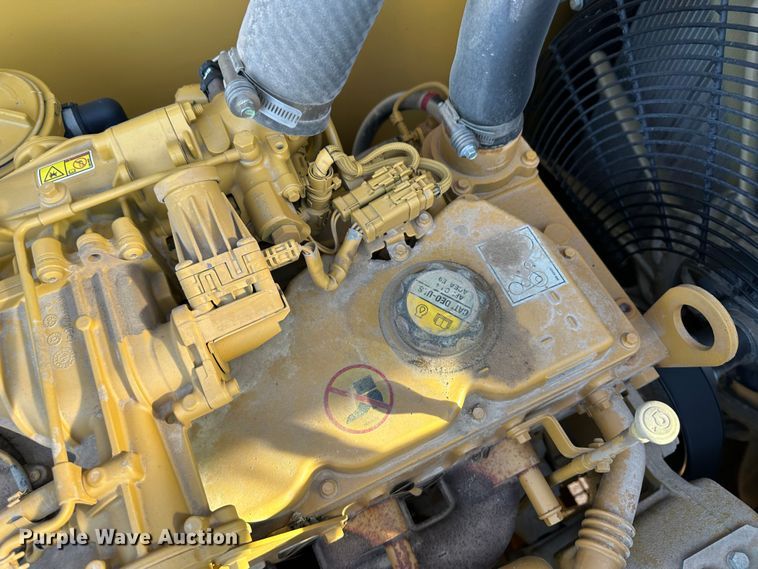 image for item LT9182 2015 Caterpillar 320ELRR  excavator