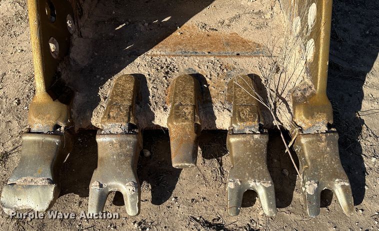 image for item LT9182 2015 Caterpillar 320ELRR  excavator