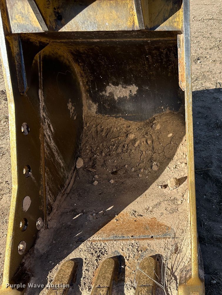 image for item LT9182 2015 Caterpillar 320ELRR  excavator