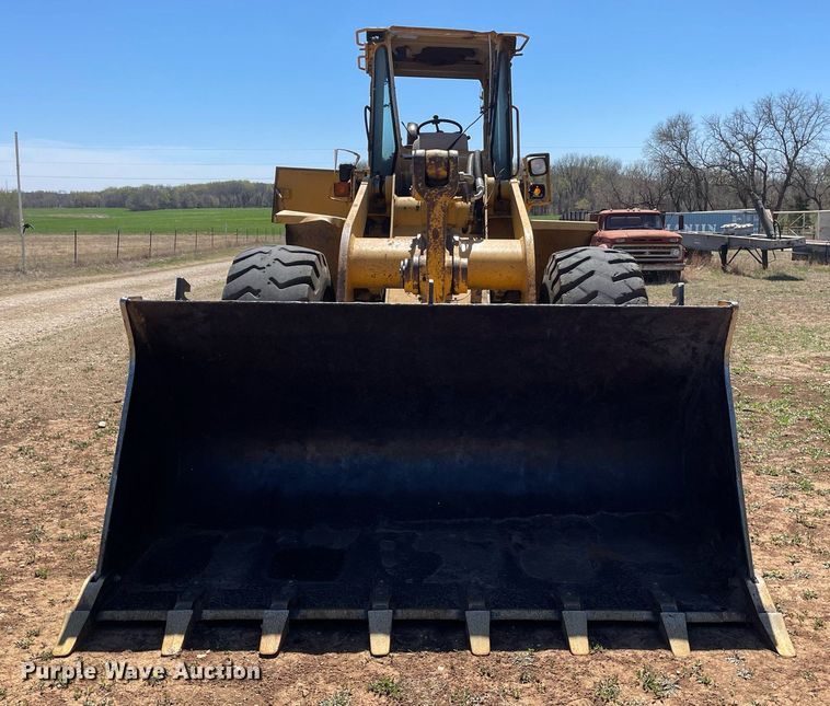 image for item LT9600 1996 John Deere 644G  wheel loader