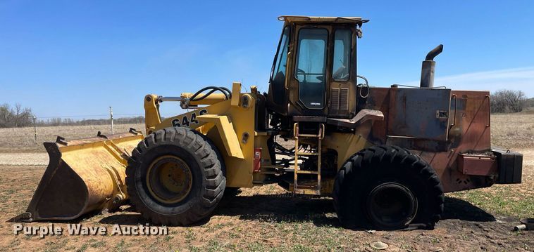 image for item LT9600 1996 John Deere 644G  wheel loader