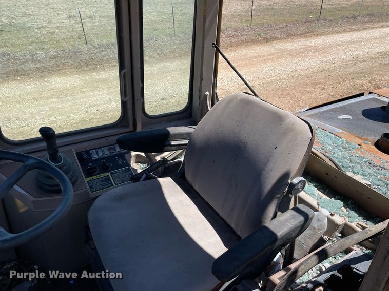 image for item LT9600 1996 John Deere 644G  wheel loader