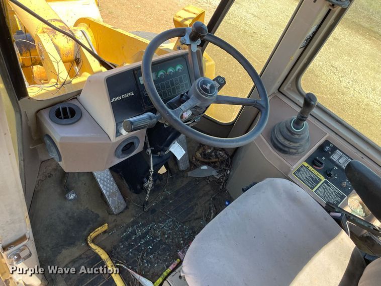 image for item LT9600 1996 John Deere 644G  wheel loader