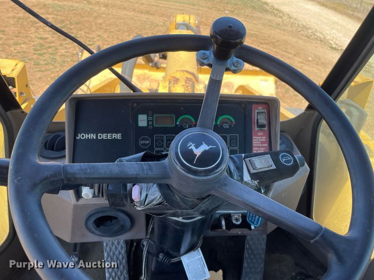 image for item LT9600 1996 John Deere 644G  wheel loader