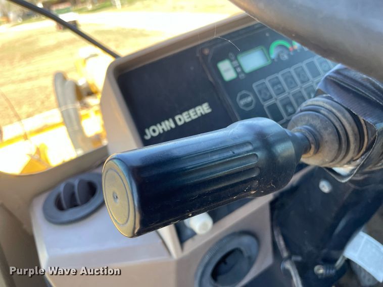 image for item LT9600 1996 John Deere 644G  wheel loader