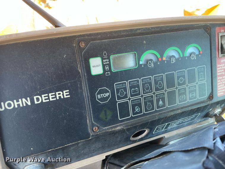 image for item LT9600 1996 John Deere 644G  wheel loader