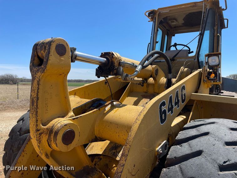 image for item LT9600 1996 John Deere 644G  wheel loader