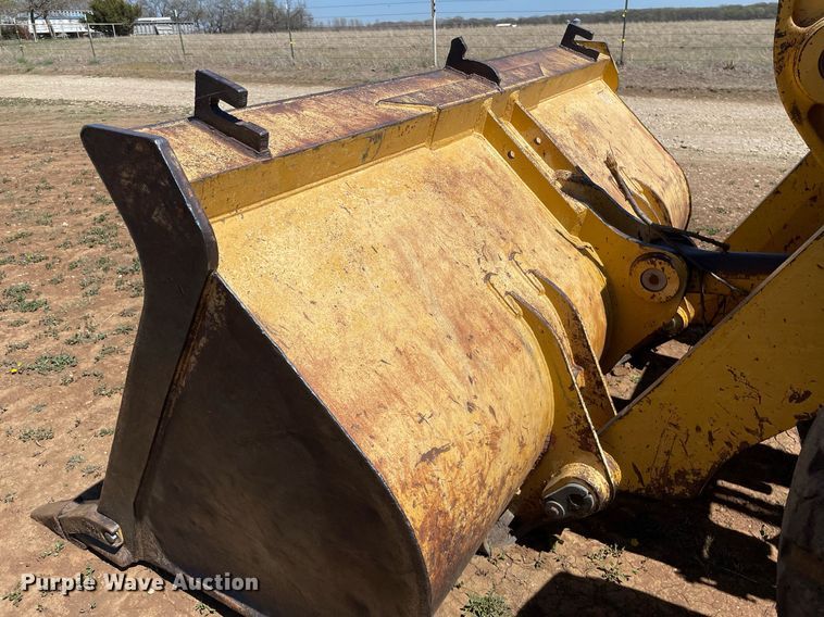 image for item LT9600 1996 John Deere 644G  wheel loader