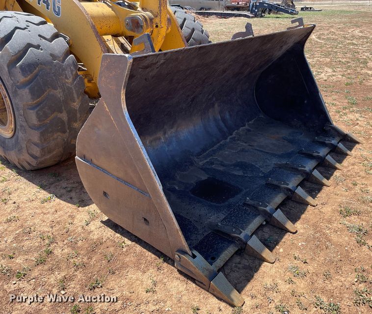 image for item LT9600 1996 John Deere 644G  wheel loader